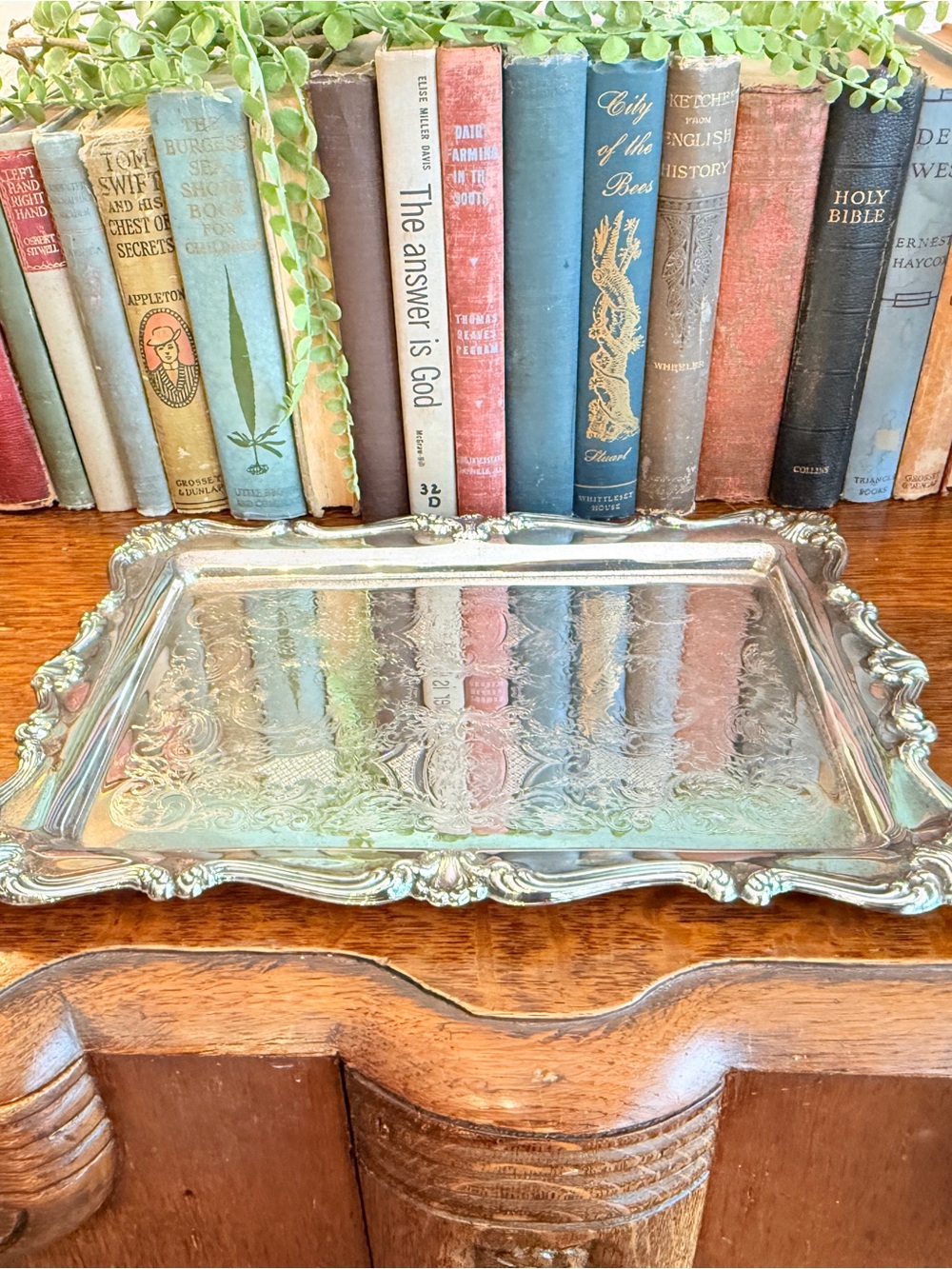Oneida Rectangular Silver Ornate Serving Tray - Picture 6 of 16